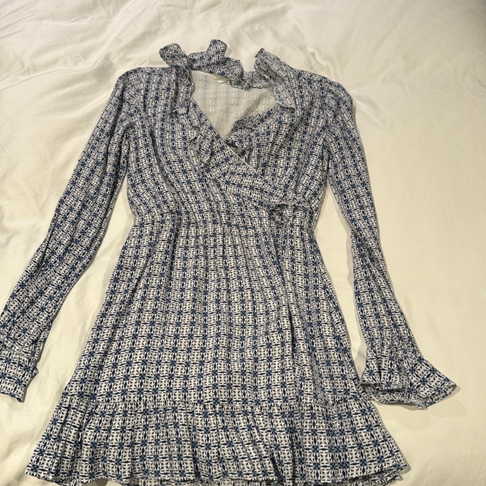 Tularosa long sleeve crossover dress